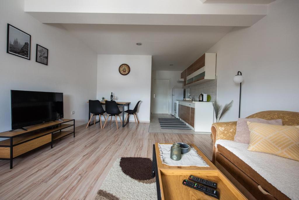 Apartman Luca Livno Ngoại thất bức ảnh